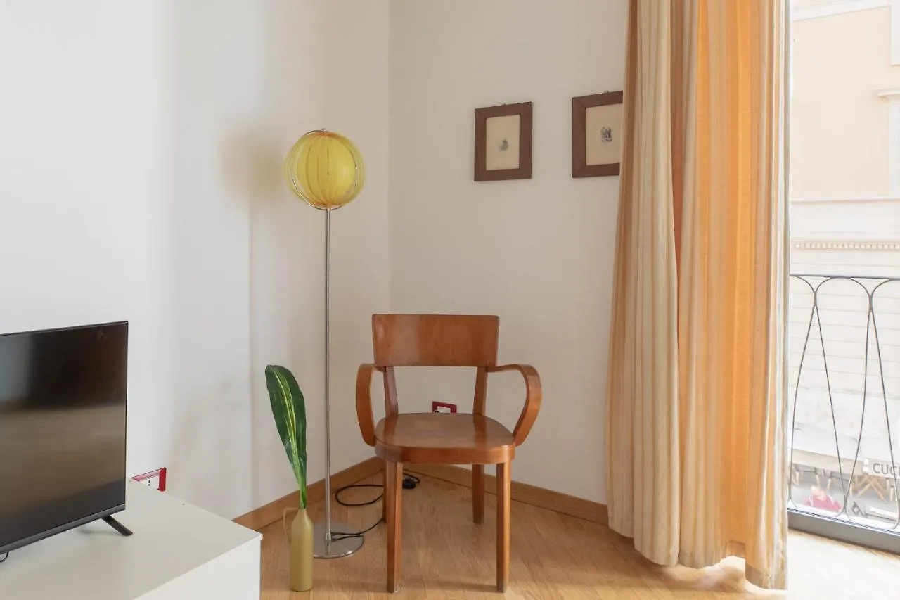 Apartamento Iflat Colorful And Wood Near The Synagogue Roma